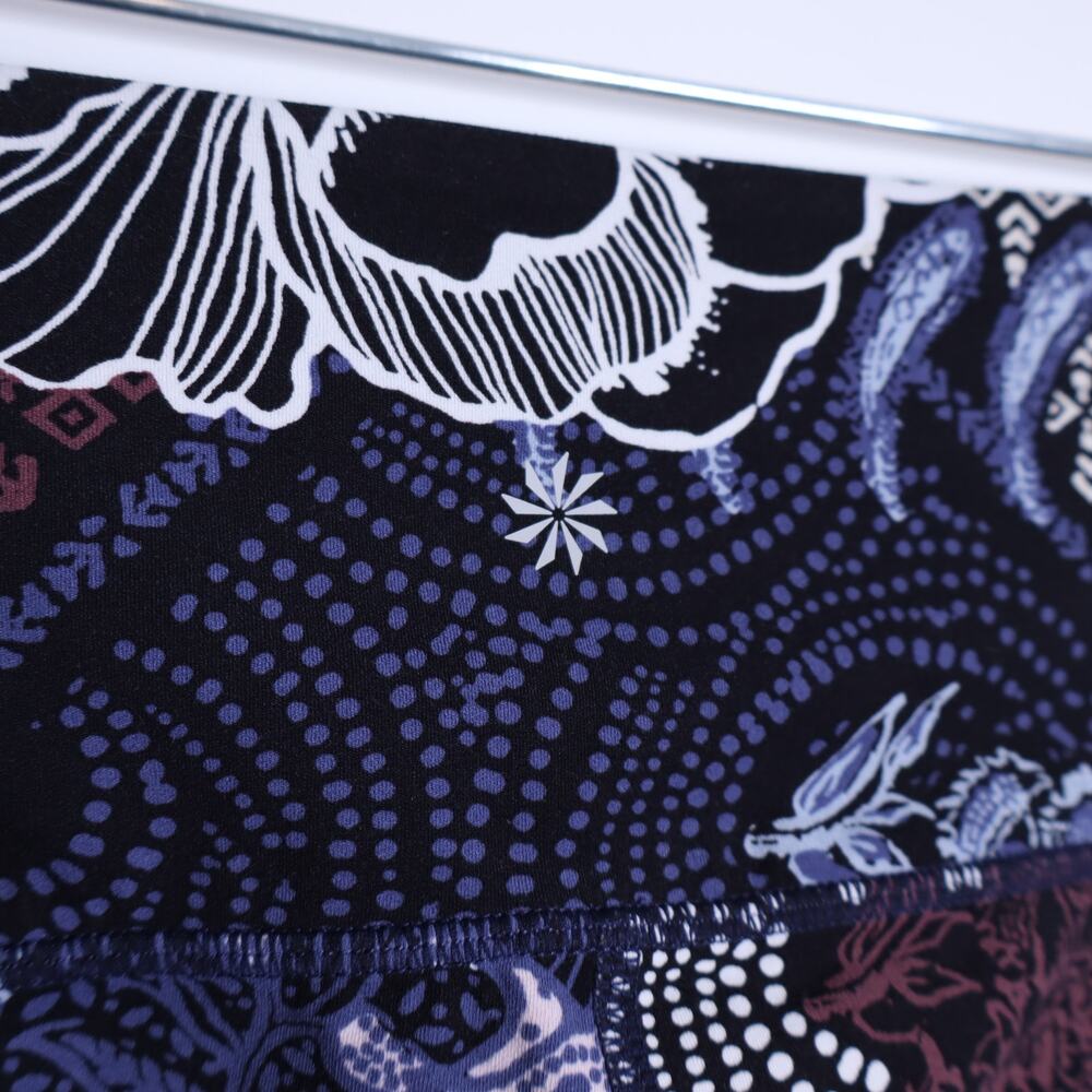 Athleta Patchwork Salutations 7/8 Legging Blue Mu… - image 8